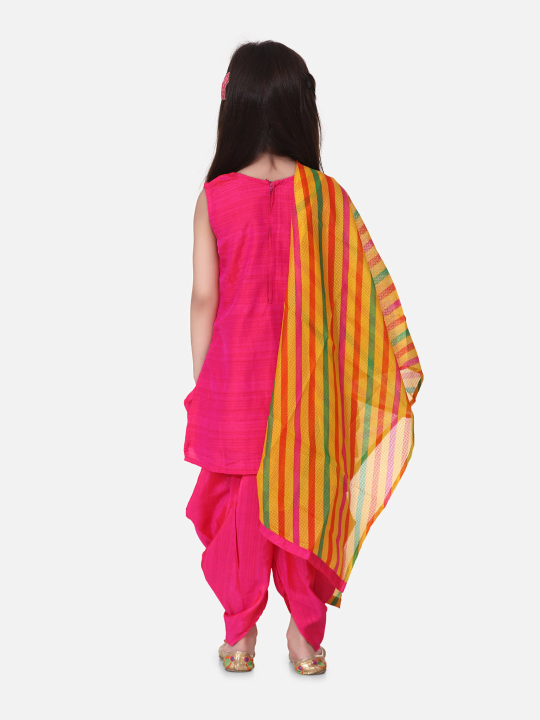BownBee Sleeveless Solid Kurta & Dhoti With Leheriya Dupatta - Pink