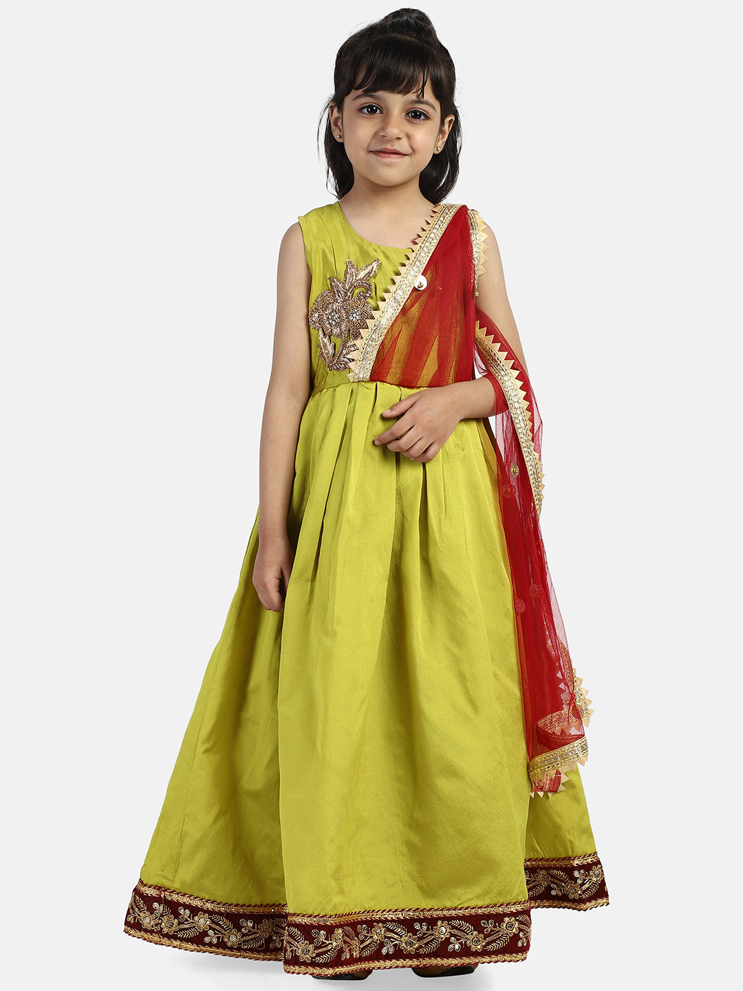 BownBee Sleeveless Flower Embellished Flared Gold Linen Party Gown
