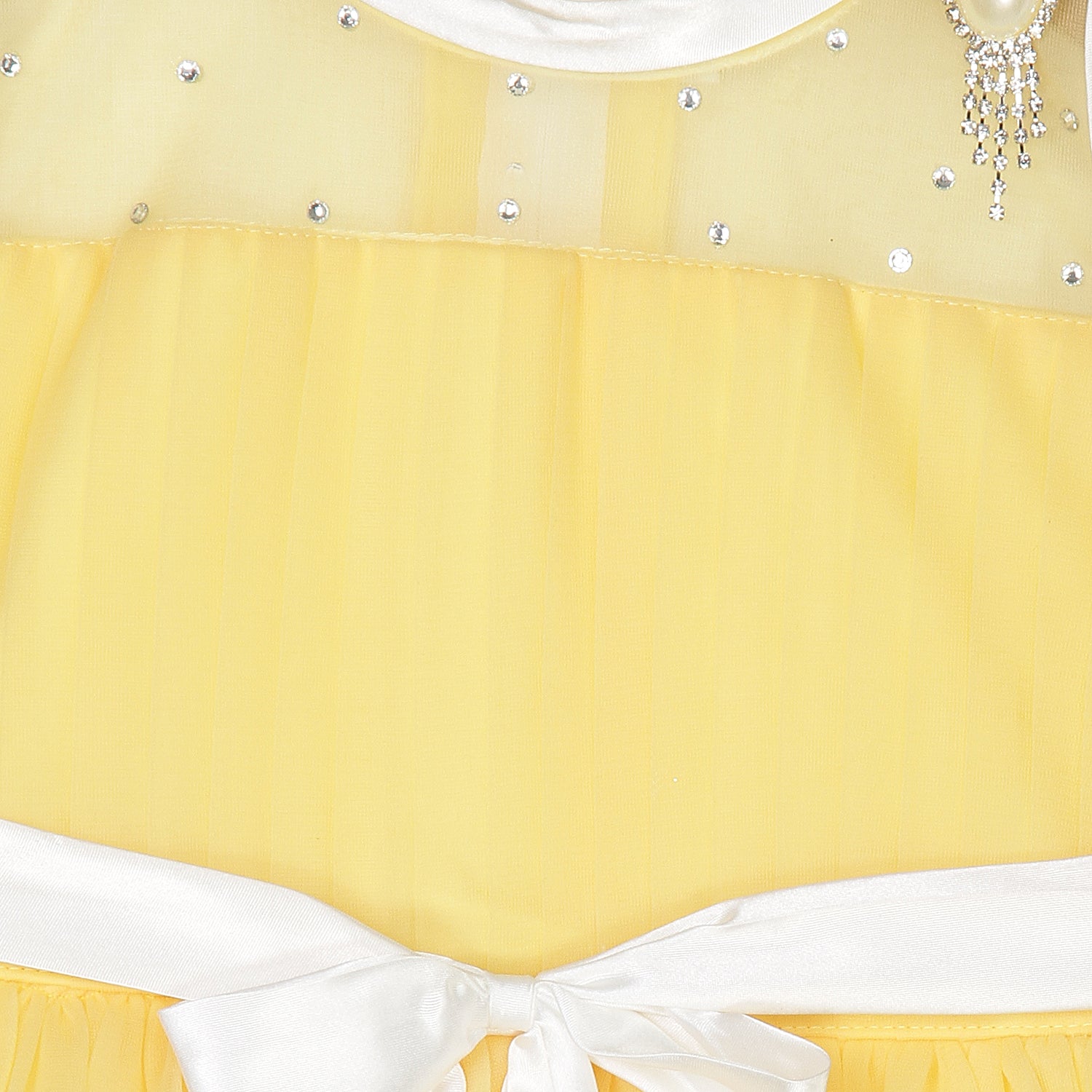 BownBee Sleeveless Solid Flared Dress